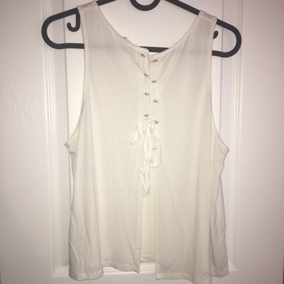 Garage lace up back tank top - Picture 2 of 3